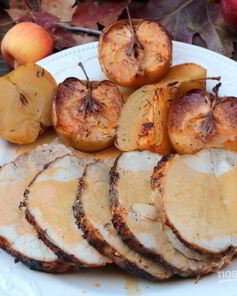 Свинина, запеченная с яблоками