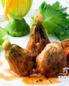 Фаршированные цветки в цуккини