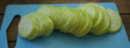 кабачки жареные без масла. Шаг 2