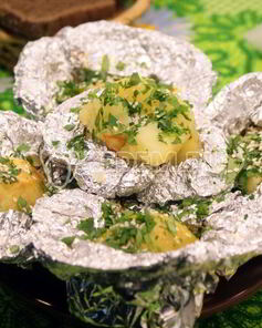 Картофель запеченный в фольге