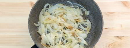 кус-кус с зеленым горошком и жареным луком. Шаг 5