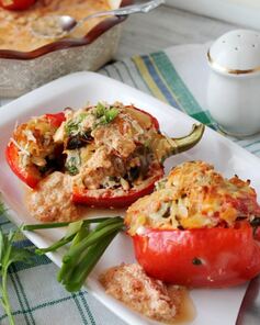 Перец фаршированный грибами