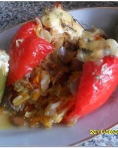 Перец, фаршированный капустой и грибами