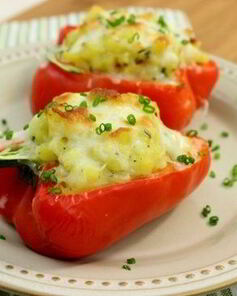 Перец фаршированный картошкой