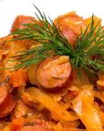 Тушеная кислая капуста с сосиской