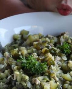 Тушеные кабачки с грибами