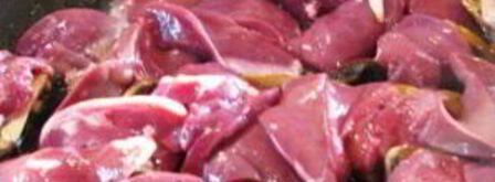 куриная печень с шампиньонами. Шаг 2