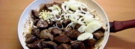 печень индейки в сливках. Шаг 2