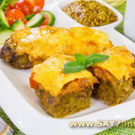 Рецепт печень, запеченная с помидорами и луком под сыром