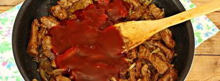 свиная печень, тушенная в томатно-соевом соусе. Шаг 9