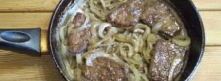 жареная печень с луком. Шаг 7