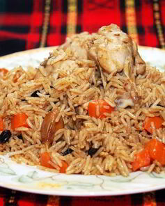 Диетический плов с курицей