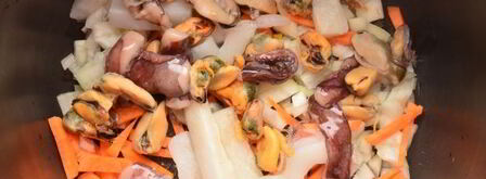 плов с морепродуктами в мультиварке. Шаг 4