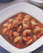 Мясное рагу с белой фасолью