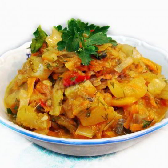 Рецепт овощное рагу кабачки с капустой и шампиньонами