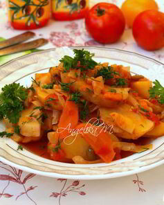 Овощное рагу с кабачками и капустой