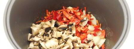 овощное рагу с рисом и шампиньонами в мультиварке. Шаг 2