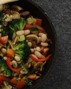 Рагу из брокколи с фасолью