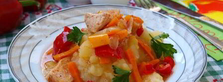 рагу из индейки с овощами в казане. Шаг 7