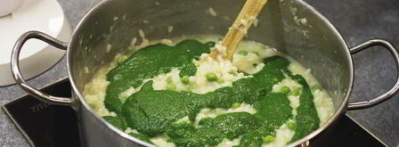 зеленое ризотто со скумбрией. Шаг 9