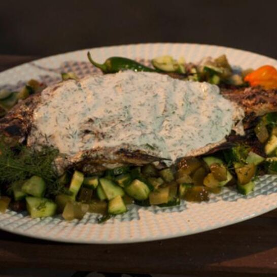 Рецепт лещ на решетке с огуречным салатом