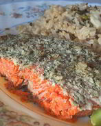 Лосось в духовке с чесноком и укропом