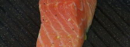 семга с салатом из цикория, фенхеля и редиски. Шаг 8