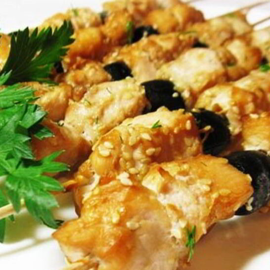 Рецепт куриный шашлык в соевом маринаде с маслинами