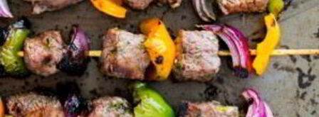 шашлык из говядины с луком и перцем. Шаг 7