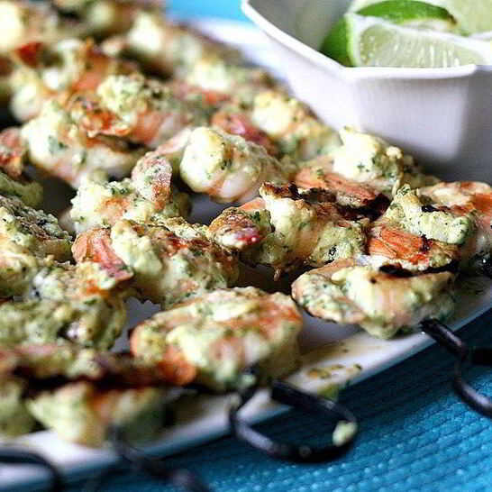 Рецепт шашлык из креветок с чили и тыквенными семечками