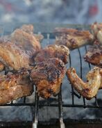 Шашлык из курицы и овощей в пряностях