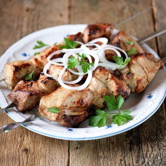Рецепт шашлык из свинины в маринаде из кефира и зелени