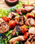 Шашлык в маринаде со свежими помидорами