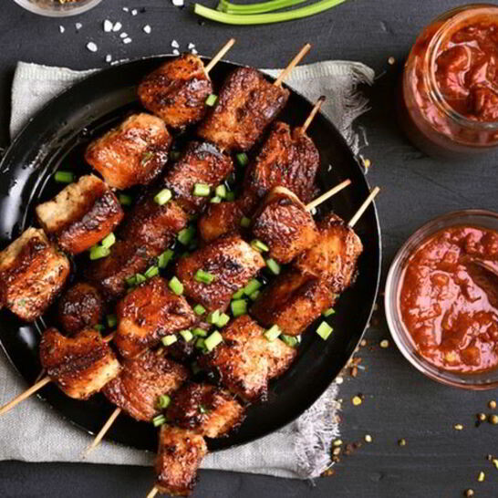 Рецепт свиной шашлык с чили маринадом и горчицей на гриле