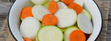 свиной шашлык с овощами на углях. Шаг 5