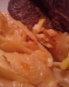 Конкильони под сыром и стейк