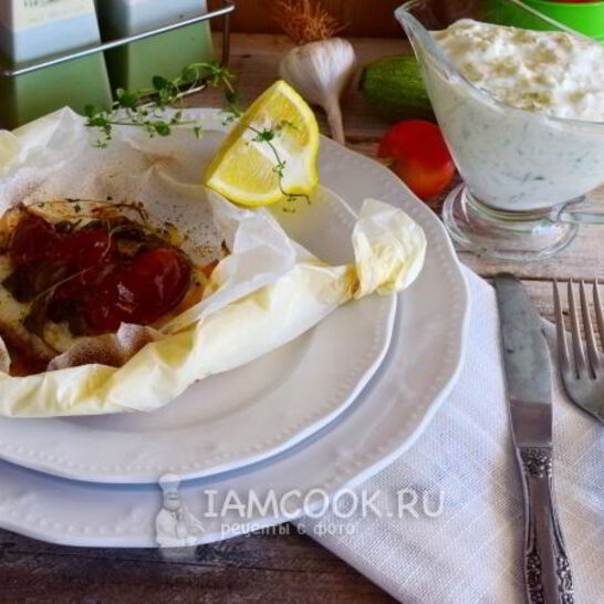 Рецепт рыбный стейк на подушке из овощей в пергаменте