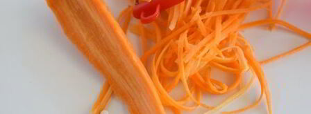 рыбный стейк на подушке из овощей в пергаменте. Шаг 3