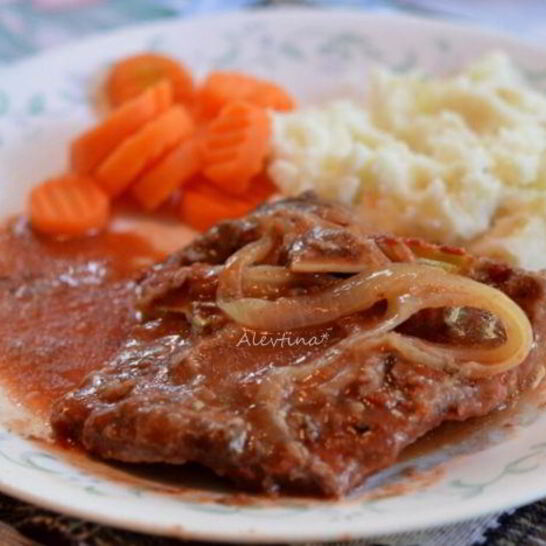 Рецепт швейцарский стейк в медленноварке