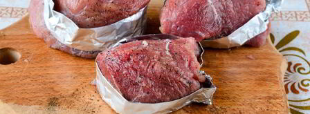 стейк из говядины на сковороде. Шаг 3