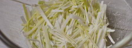 стейк из говядины с тыквенным соусом и пюре из брокколи. Шаг 4