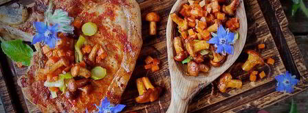 стейк из свинины на сковороде. Шаг 7