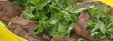 стейк на ребре с сыром, оливками и травами. Шаг 5