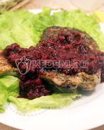 Стейк свиной на сковороде