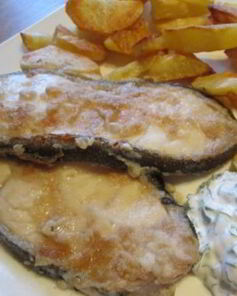 Стейк зубатки на сковороде