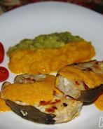 Стейки-гриль из зубатки под сливочным соусом