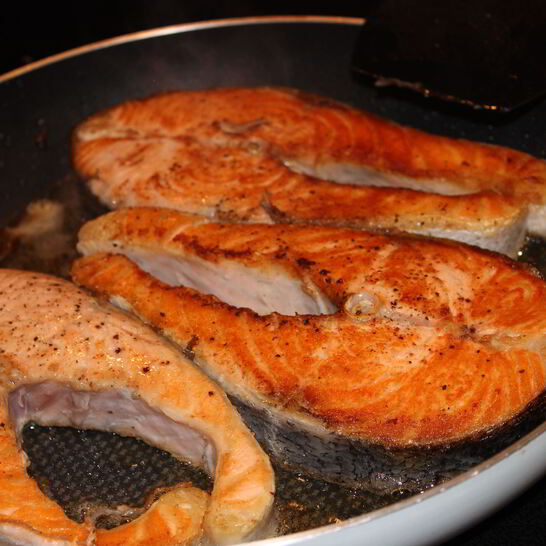 Рецепт жареные стейки из лосося