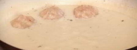 куриные тефтели в молочном соусе. Шаг 6