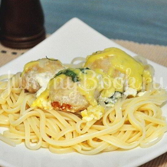 Рецепт куриные тефтельки под сырным соусом