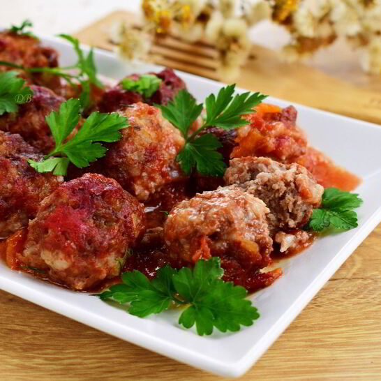 Рецепт мясные тефтели ностальгия с рисом в томатном соусе